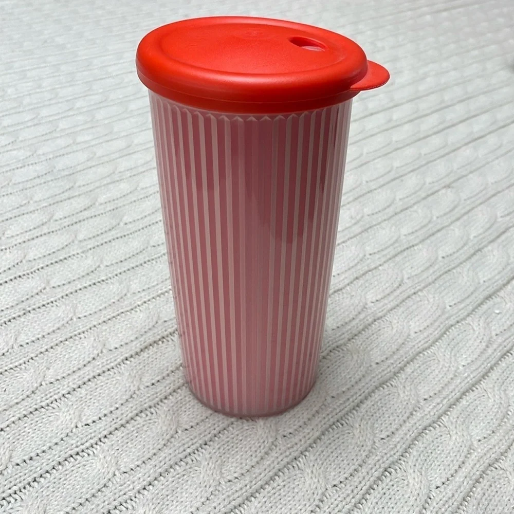 Tupperware Insulated Tumbler Orange Dripless Lid w/straw hole 3329A-4 24 Oz NWOT